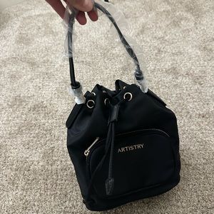 Artistry bucket bag